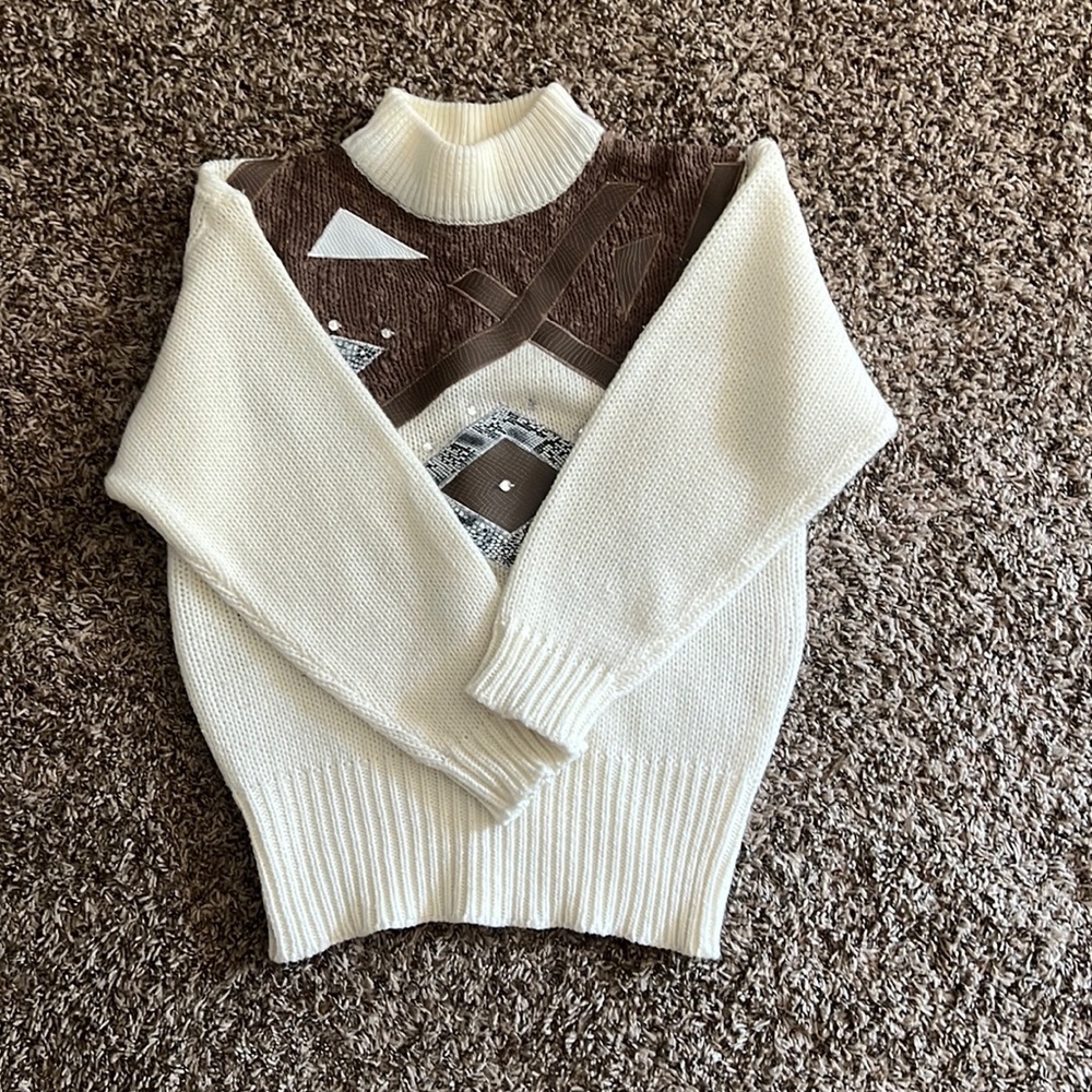 Women’s vintage sweater